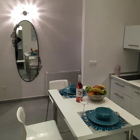 Lägenhet Zichy 34 *