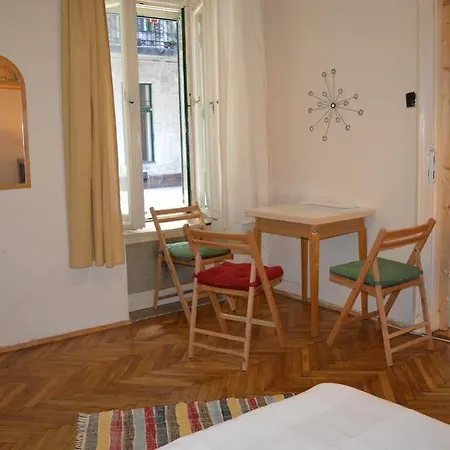 Zichy 34 Apartment